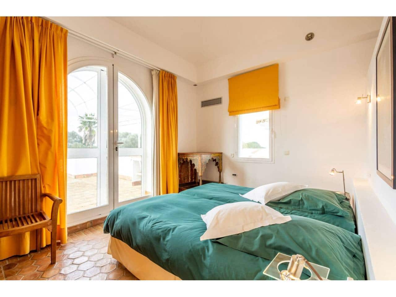 3 slaapkamer Villa te koop in Benalup met zwembad garage - € 699.000 (Ref: 9665759)