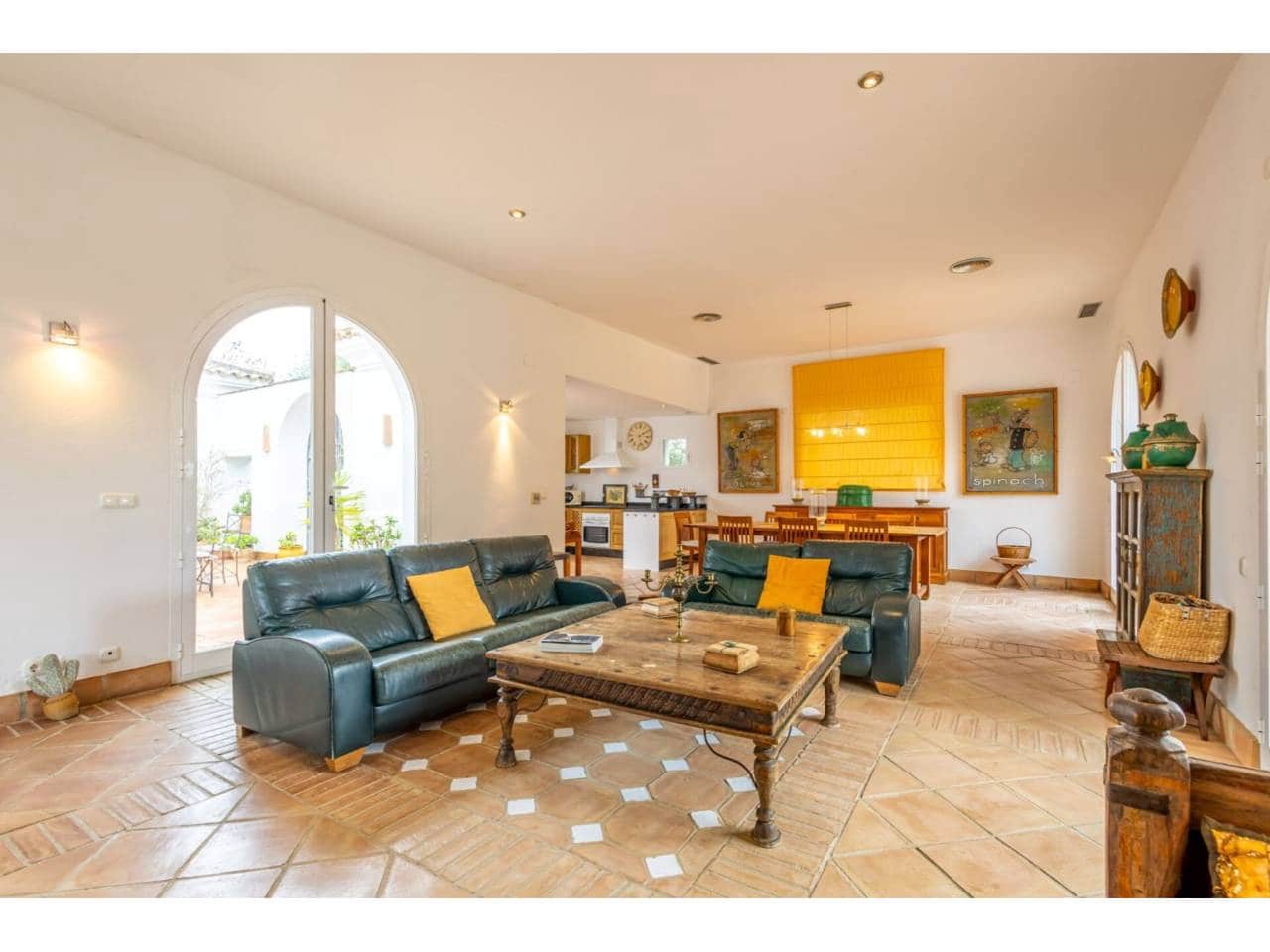 3 slaapkamer Villa te koop in Benalup met zwembad garage - € 699.000 (Ref: 9665759)