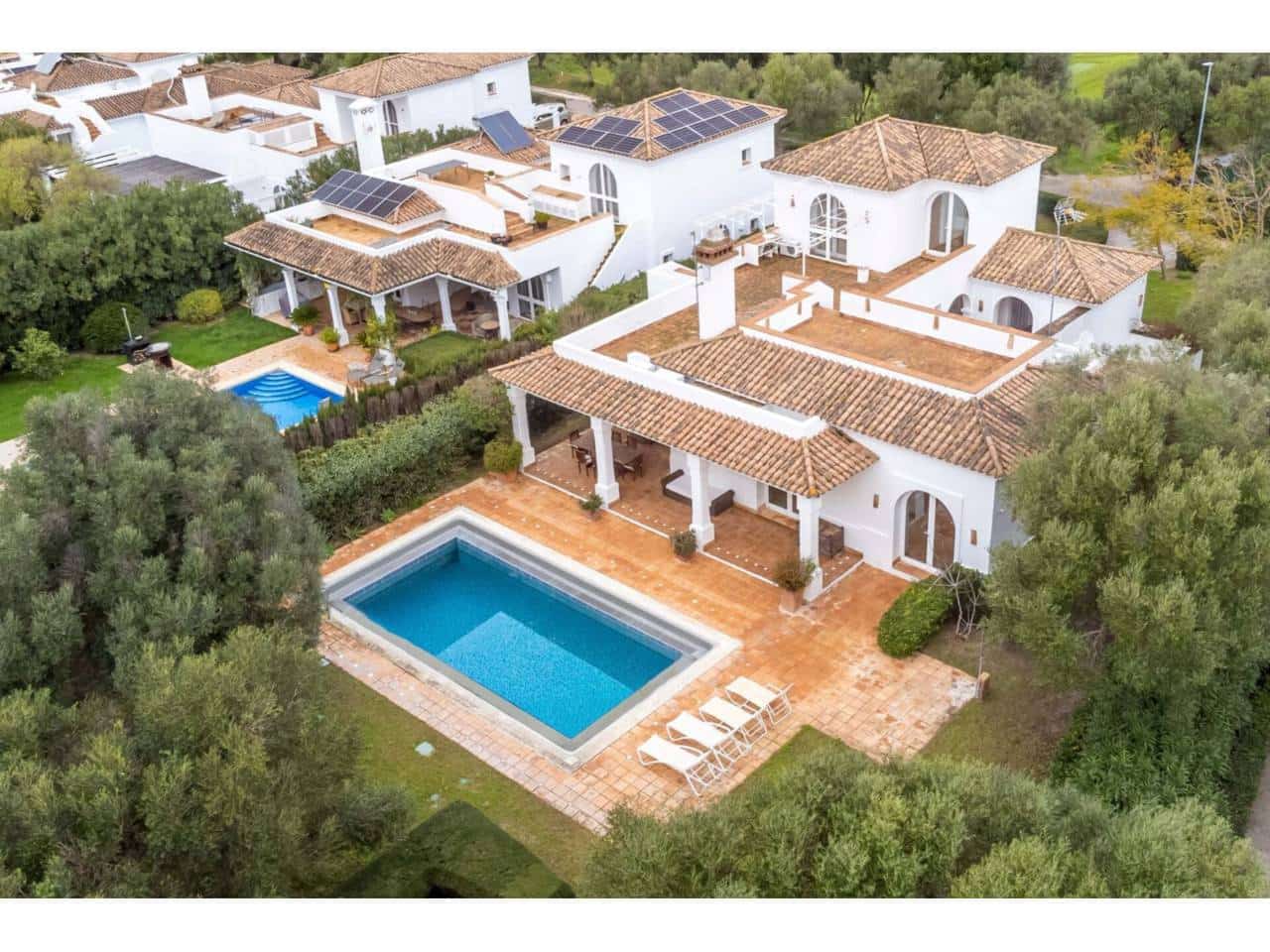 3 slaapkamer Villa te koop in Benalup met zwembad garage - € 699.000 (Ref: 9665759)