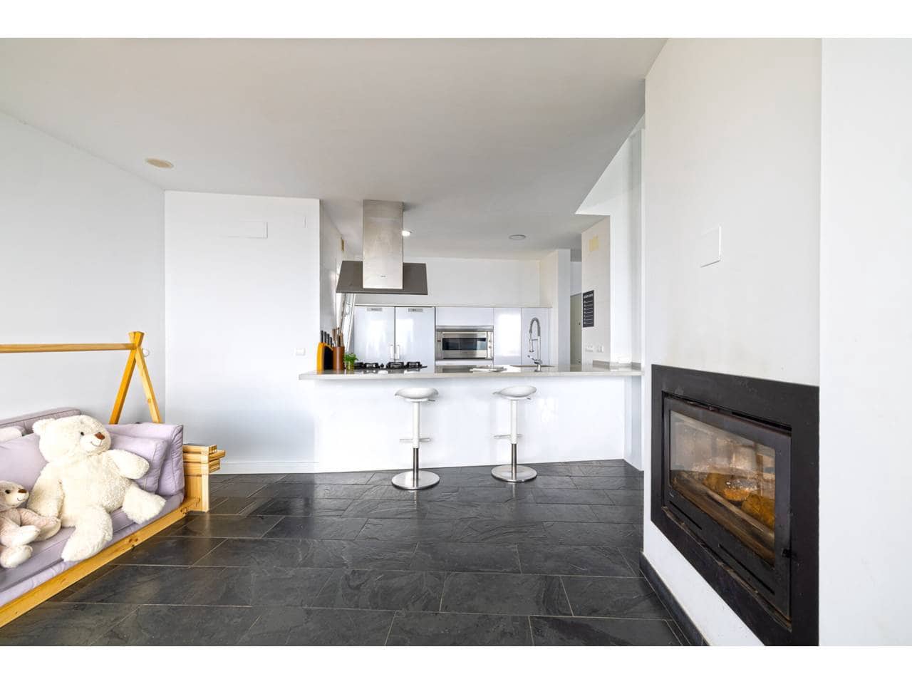 2 sovrum Villa till salu i Algeciras med pool garage - 550 000 € (Ref: 9669850)