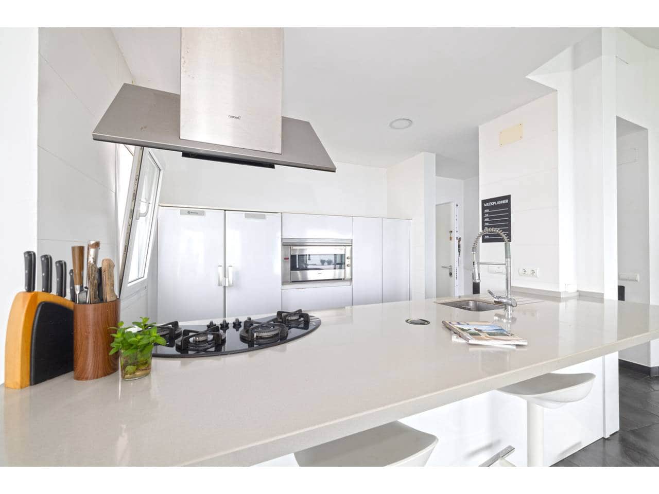 2 sovrum Villa till salu i Algeciras med pool garage - 550 000 € (Ref: 9669850)