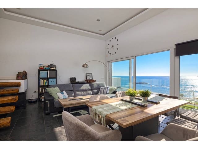 2 Zimmer Villa zu verkaufen in Algeciras mit Pool Garage - 550.000 € (Ref: 9669850)