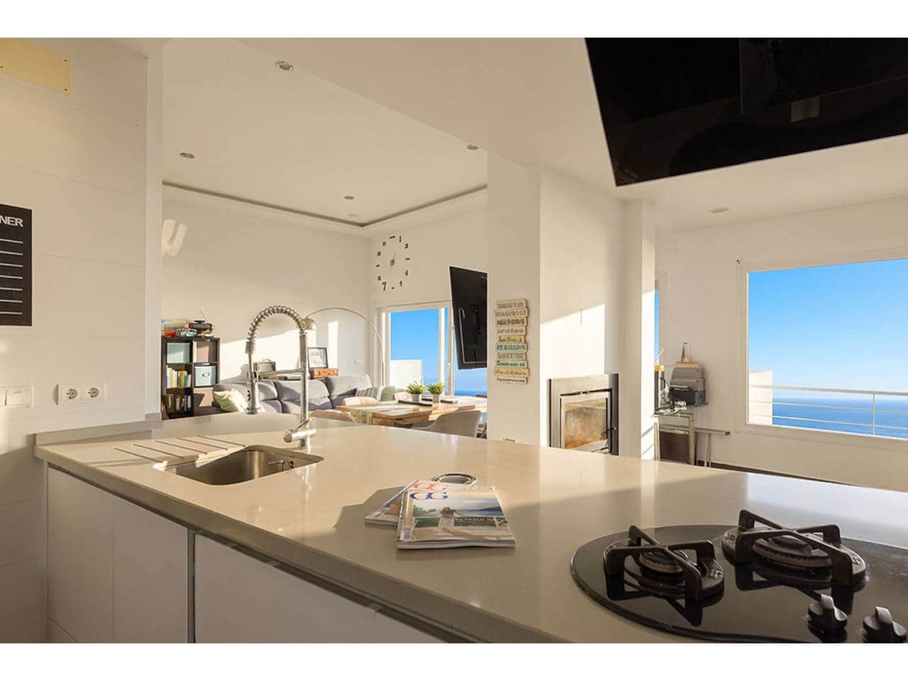 2 sovrum Villa till salu i Algeciras med pool garage - 550 000 € (Ref: 9669850)