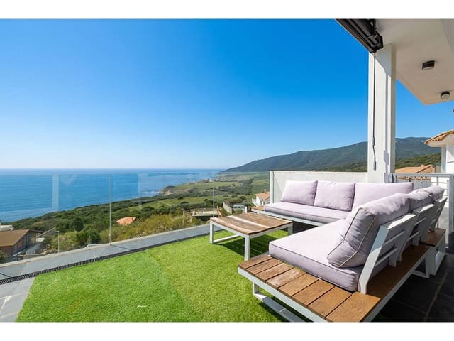 2 Zimmer Villa zu verkaufen in Algeciras mit Pool Garage - 550.000 € (Ref: 9669850)