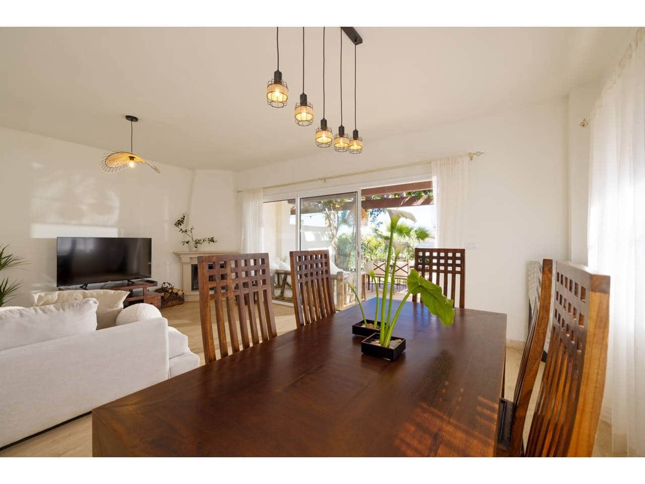 3 bedroom Townhouse for sale in La Alcaidesa with pool garage - € 620,000 (Ref: 9700316)