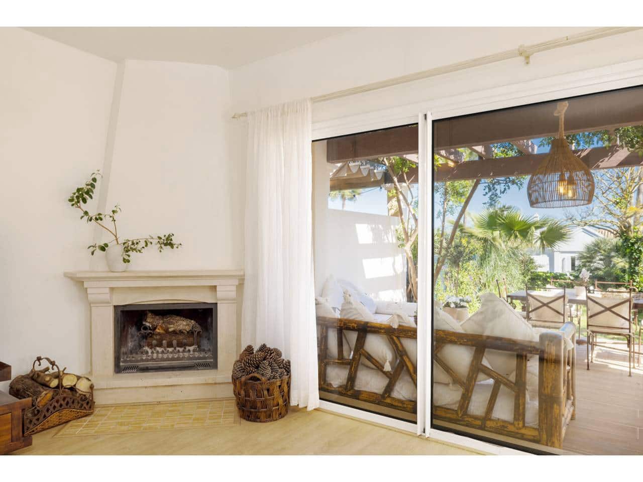 3 bedroom Townhouse for sale in La Alcaidesa with pool garage - € 620,000 (Ref: 9700316)