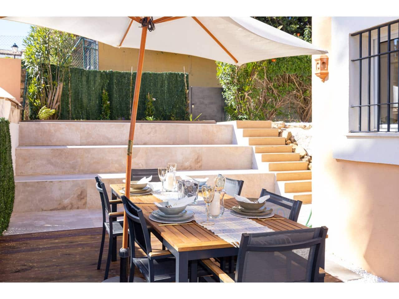 3 bedroom Townhouse for sale in La Alcaidesa with pool garage - € 620,000 (Ref: 9700316)