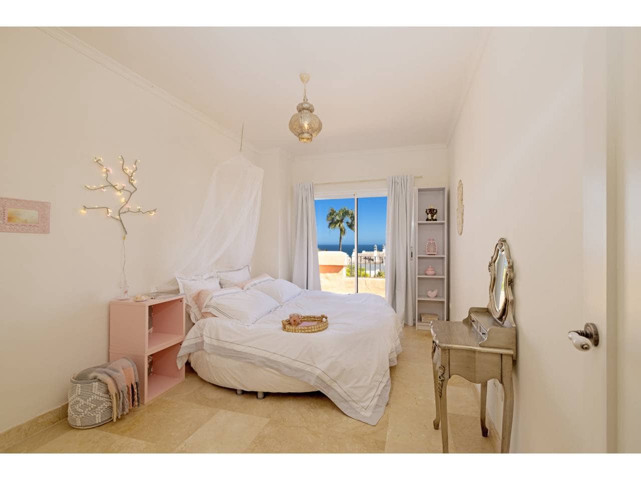 3 bedroom Townhouse for sale in La Alcaidesa with pool garage - € 620,000 (Ref: 9700316)