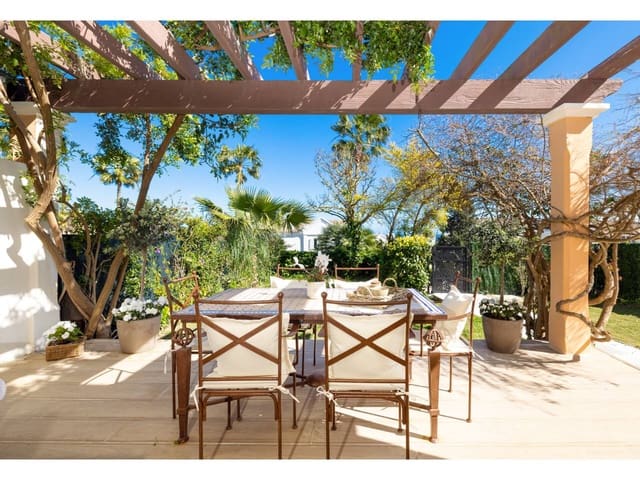 3 soverom Hus til salgs i La Alcaidesa med svømmebasseng garasje - € 620 000 (Ref: 9700316)