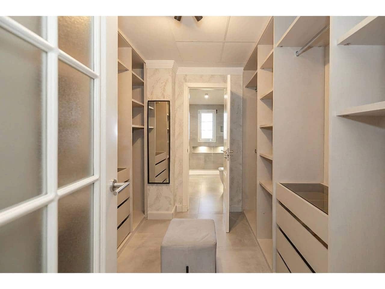 5 bedroom Townhouse for sale in Sotogrande with pool garage - € 689,000 (Ref: 9710961)