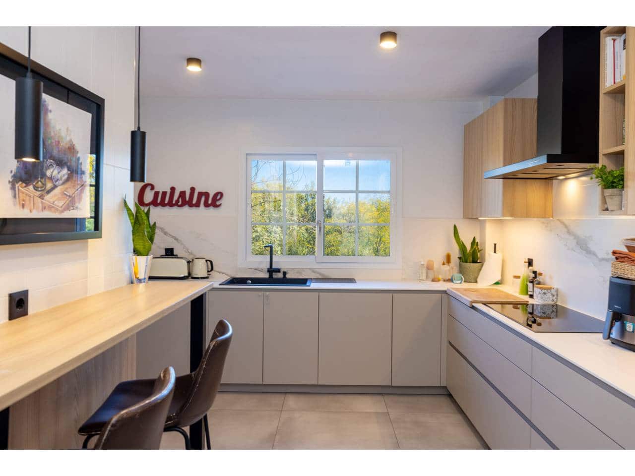 5 bedroom Townhouse for sale in Sotogrande with pool garage - € 689,000 (Ref: 9710961)