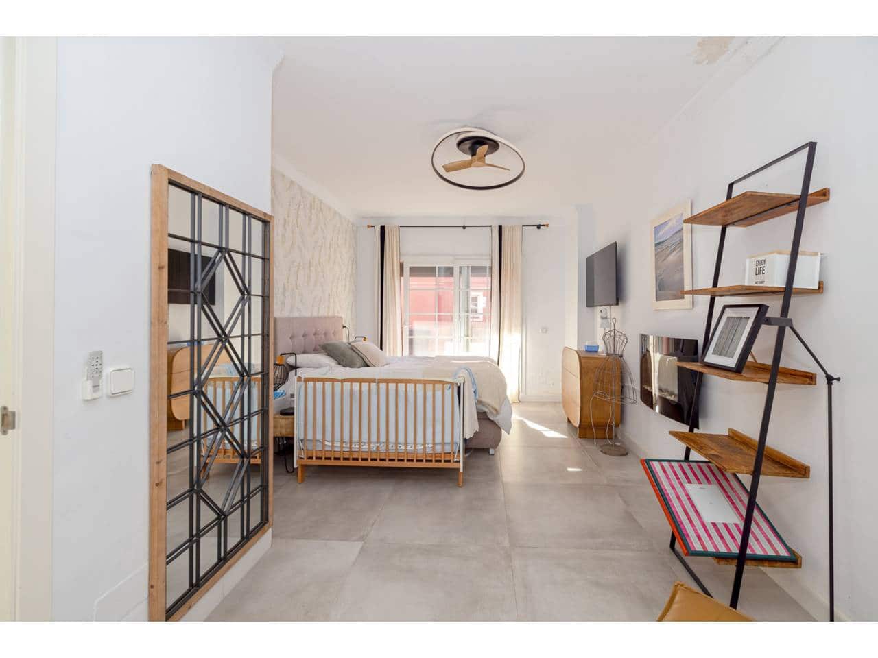 5 bedroom Townhouse for sale in Sotogrande with pool garage - € 689,000 (Ref: 9710961)