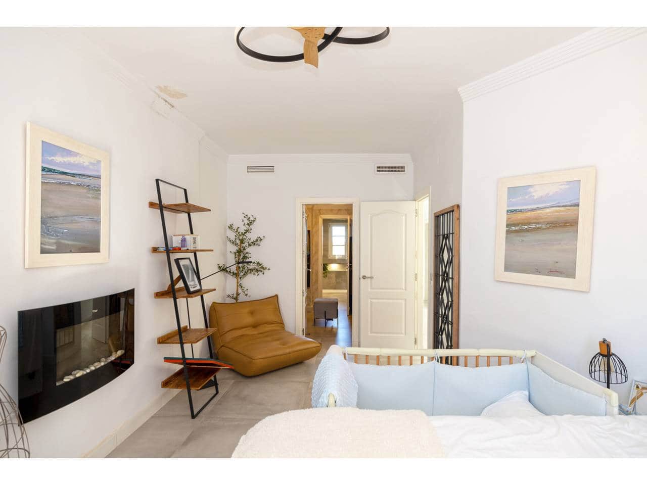 5 bedroom Townhouse for sale in Sotogrande with pool garage - € 689,000 (Ref: 9710961)