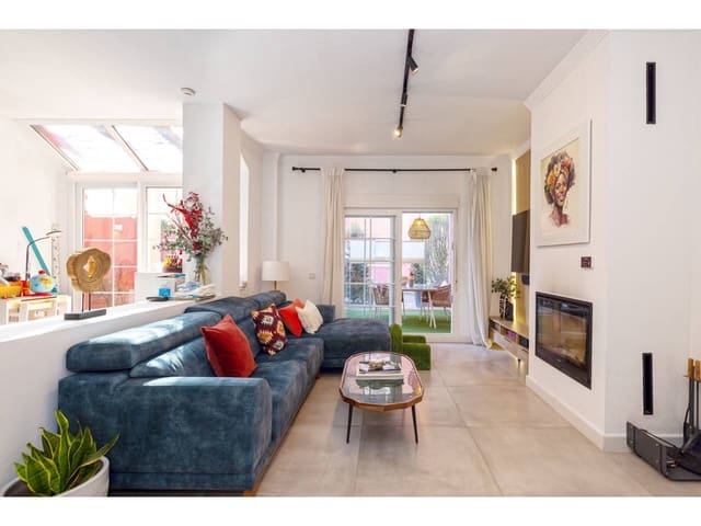 5 Zimmer Haus zu verkaufen in Sotogrande Costa, San Roque mit Pool Garage - 689.000 € (Ref: 9710961)