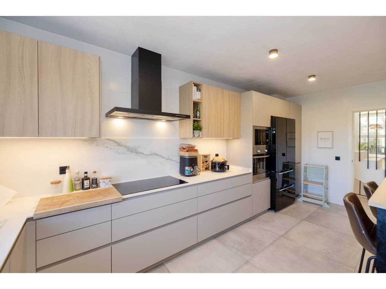 5 bedroom Townhouse for sale in Sotogrande with pool garage - € 689,000 (Ref: 9710961)