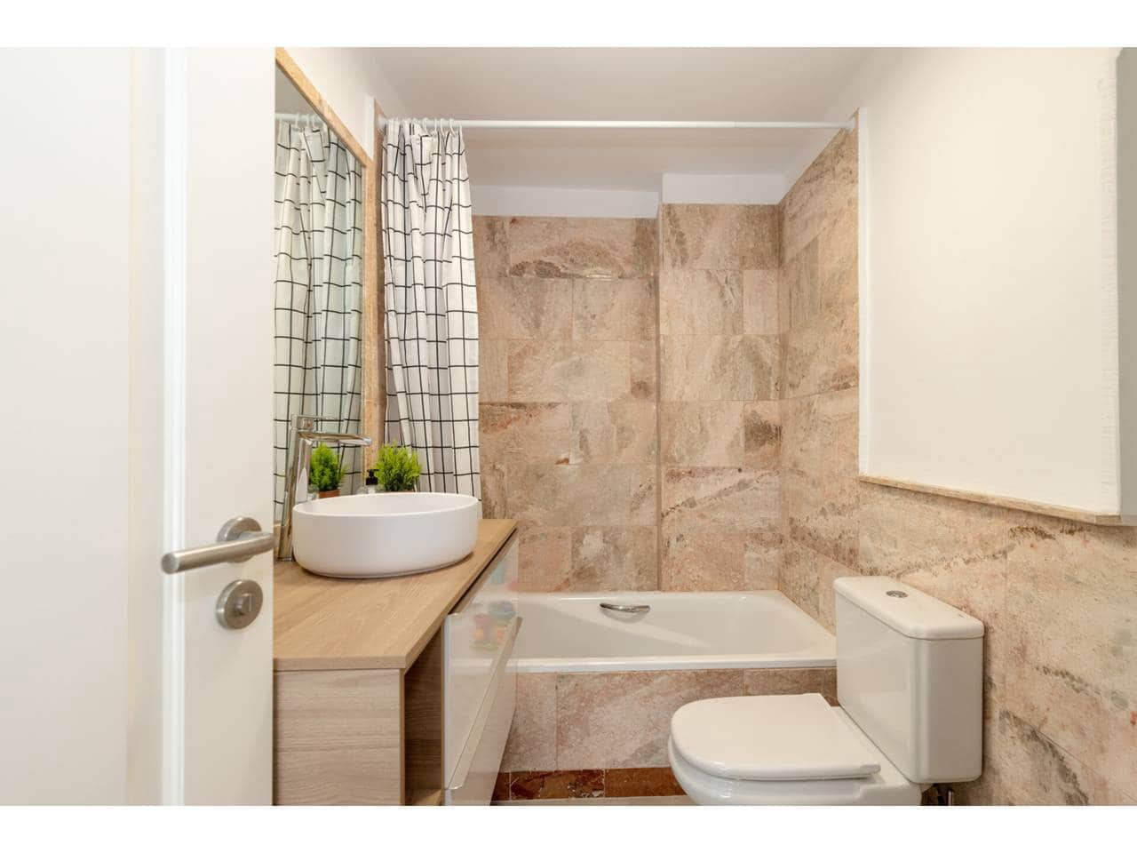 5 bedroom Townhouse for sale in Sotogrande with pool garage - € 689,000 (Ref: 9710961)