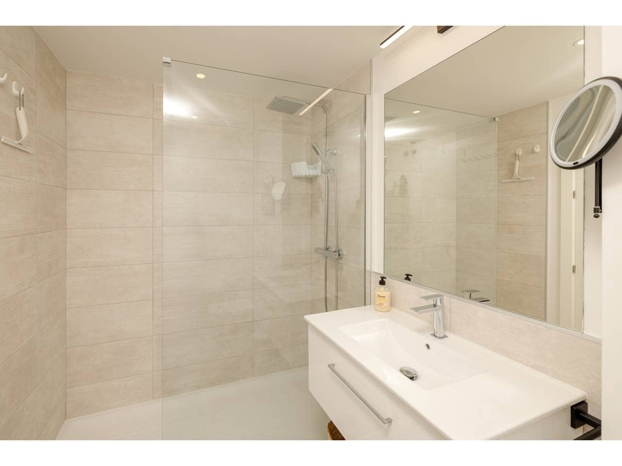 3 Zimmer Apartment zu verkaufen in Manilva mit Pool Garage - 495.000 € (Ref: 9721021)