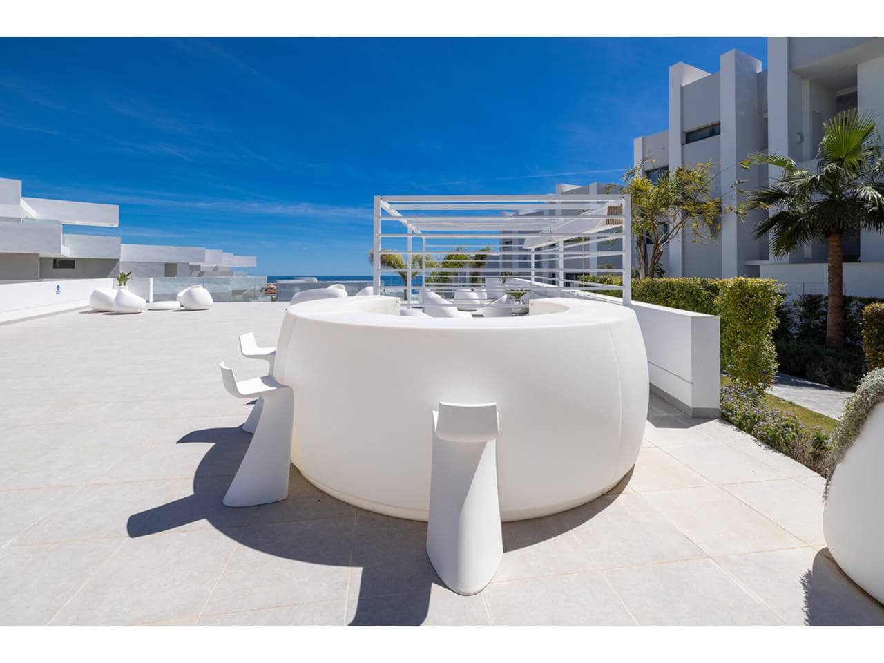 3 Zimmer Apartment zu verkaufen in Manilva mit Pool Garage - 495.000 € (Ref: 9721021)