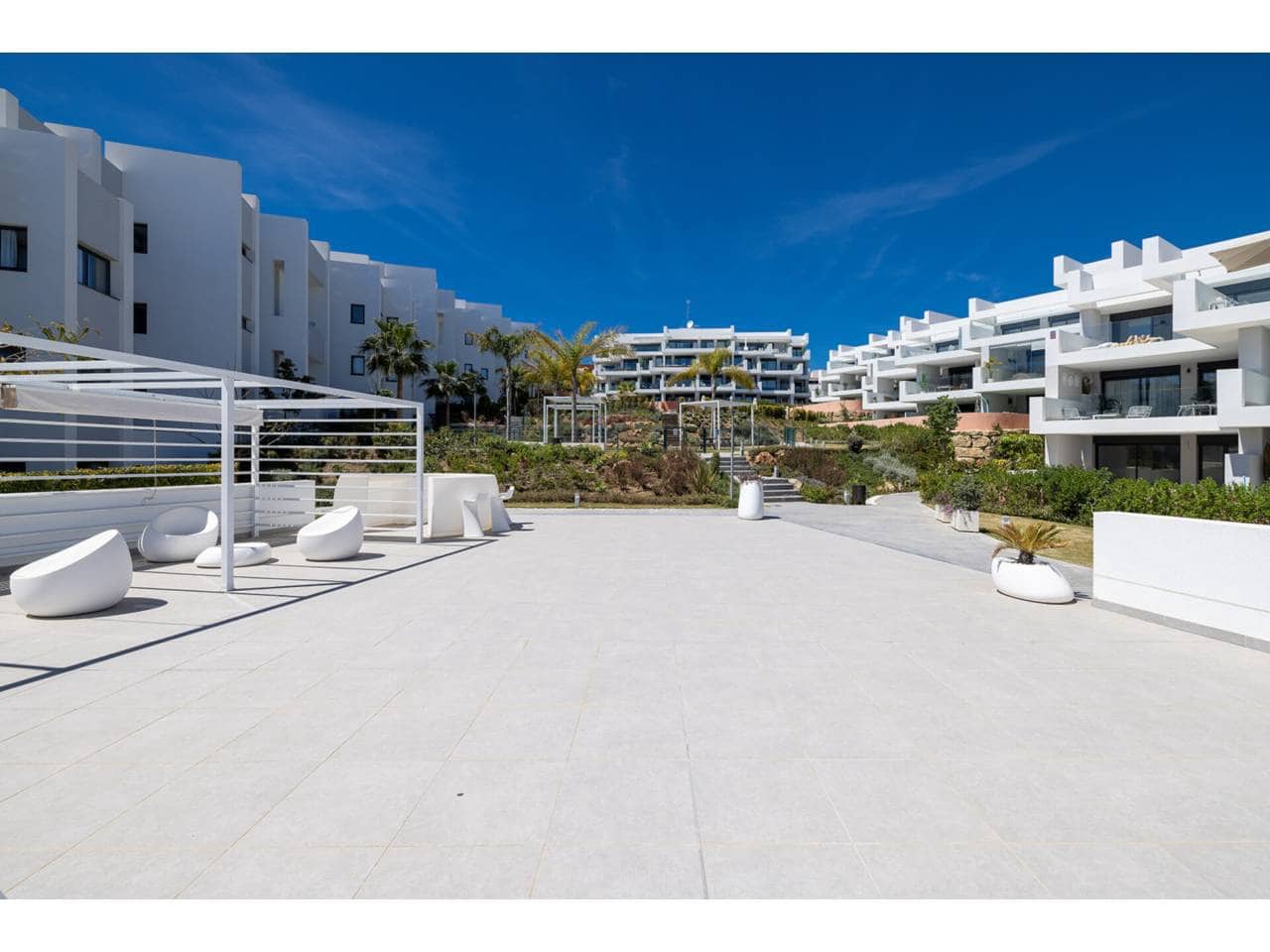 3 Zimmer Apartment zu verkaufen in Manilva mit Pool Garage - 495.000 € (Ref: 9721021)