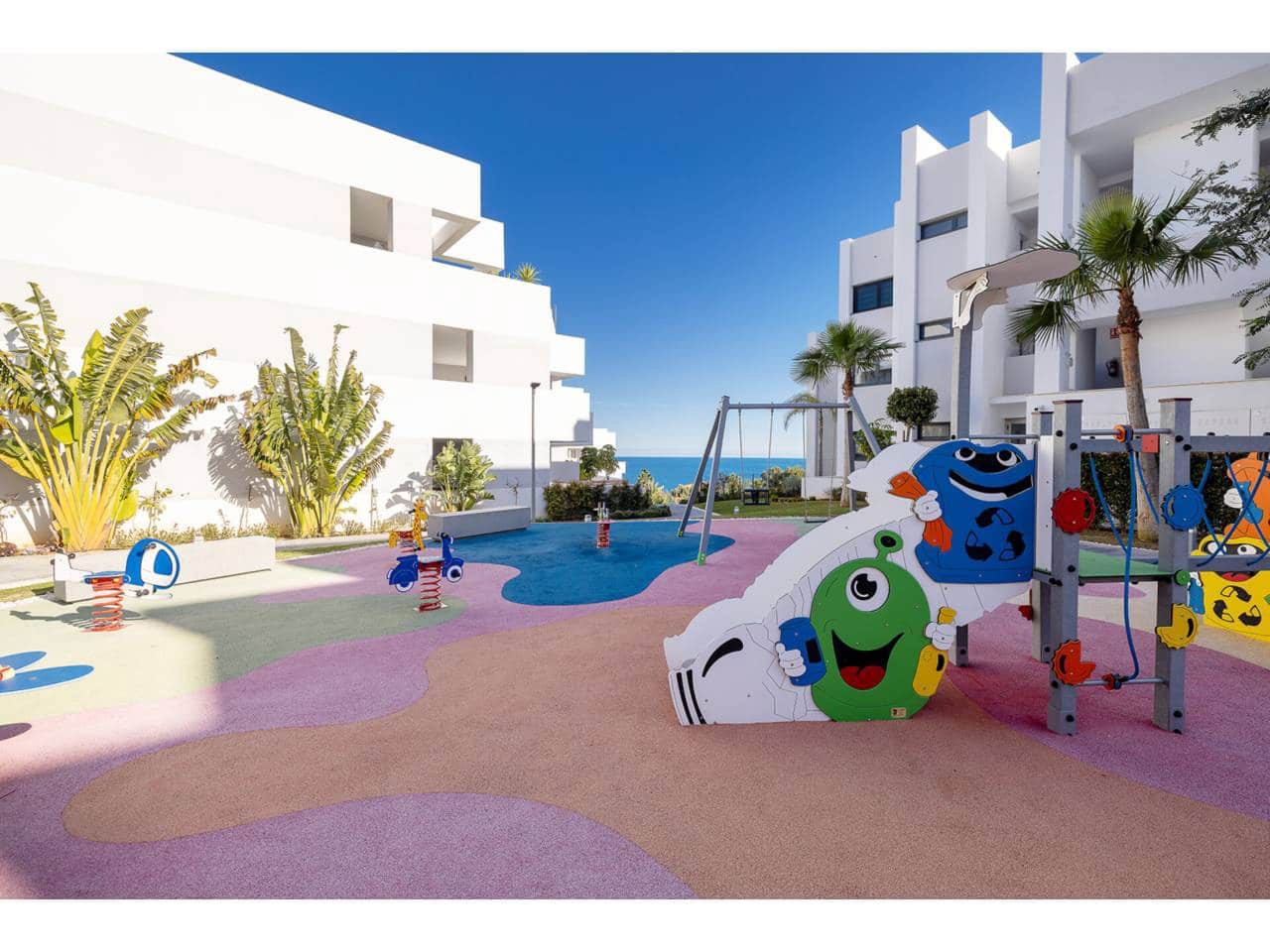 3 Zimmer Apartment zu verkaufen in Manilva mit Pool Garage - 495.000 € (Ref: 9721021)