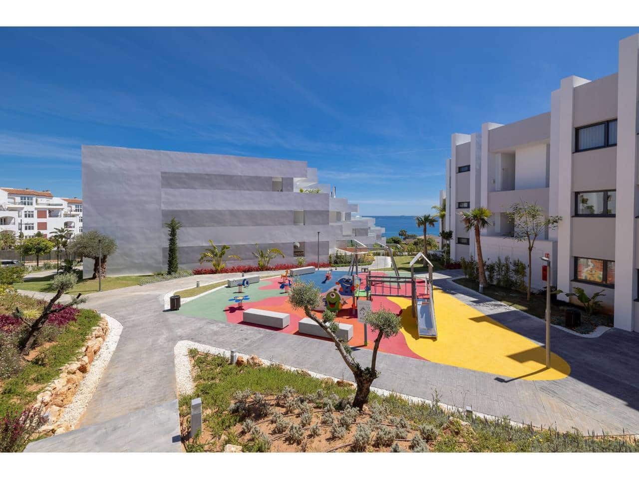 3 Zimmer Apartment zu verkaufen in Manilva mit Pool Garage - 495.000 € (Ref: 9721021)