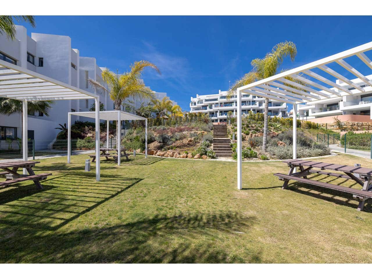 3 Zimmer Apartment zu verkaufen in Manilva mit Pool Garage - 495.000 € (Ref: 9721021)