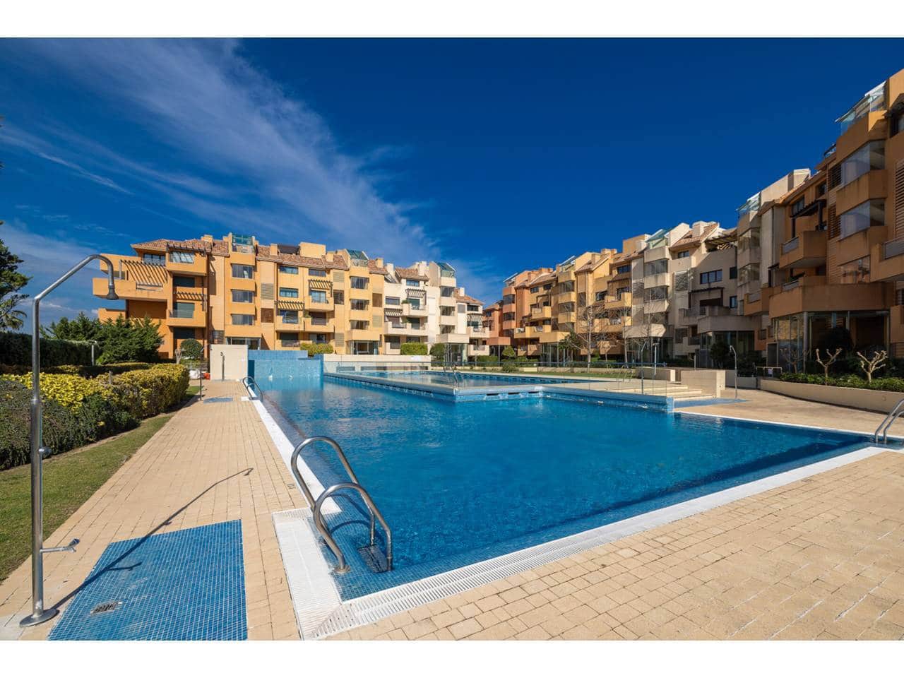 3 slaapkamer Appartement te koop in Sotogrande met zwembad garage - € 910.000 (Ref: 9731525)