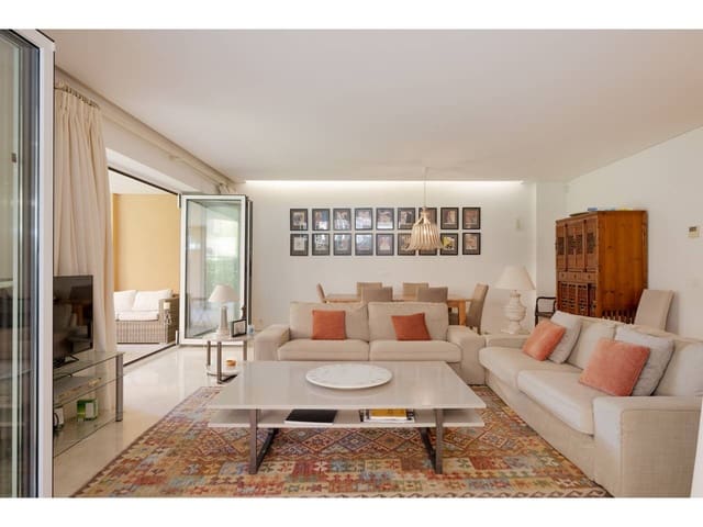 3 chambre Appartement à vendre à Sotogrande, San Roque avec piscine garage - 910 000 € (Ref: 9731525)