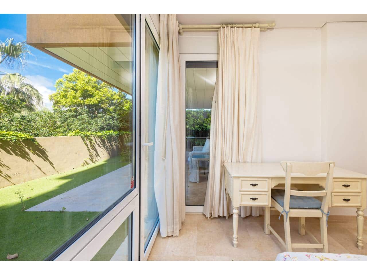 3 slaapkamer Appartement te koop in Sotogrande met zwembad garage - € 910.000 (Ref: 9731525)