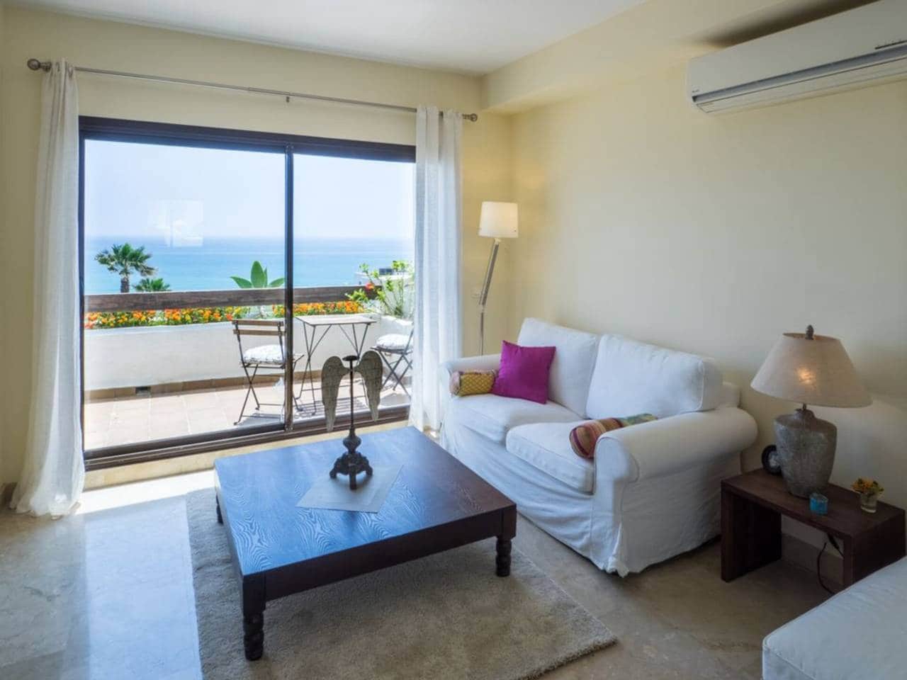 4 quarto Casa em Banda para venda em La Alcaidesa com piscina garagem - 630 000 € (Ref: 9788091)