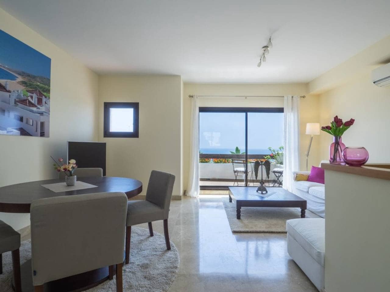 4 quarto Casa em Banda para venda em La Alcaidesa com piscina garagem - 630 000 € (Ref: 9788091)