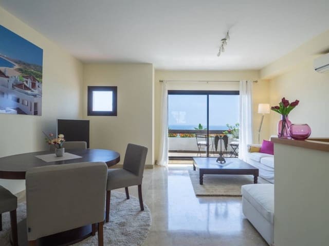 4 quarto Casa em Banda para venda em La Alcaidesa com piscina garagem - 630 000 € (Ref: 9788091)