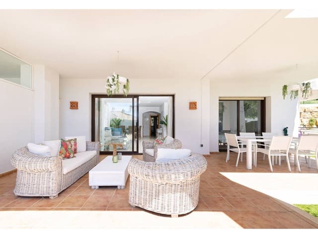 3 chambre Appartement à vendre à Casares avec piscine garage - 409 000 € (Ref: 9821901)