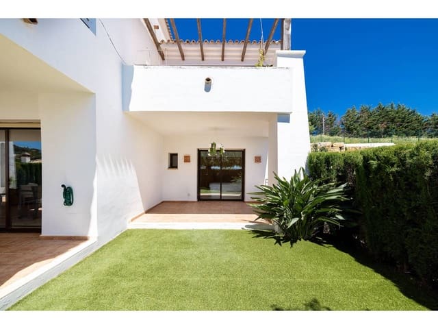 3 chambre Appartement à vendre à Casares avec piscine garage - 409 000 € (Ref: 9821901)