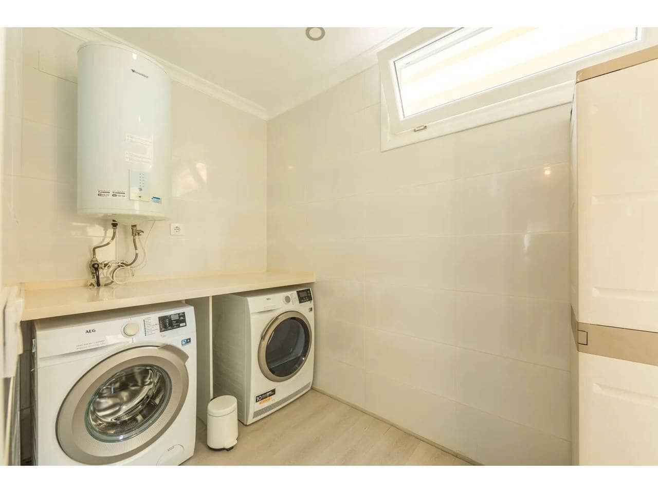 3 soveværelse Lejlighed til salg i Zahara de los Atunes med garage - € 550.000 (Ref: 9833167)