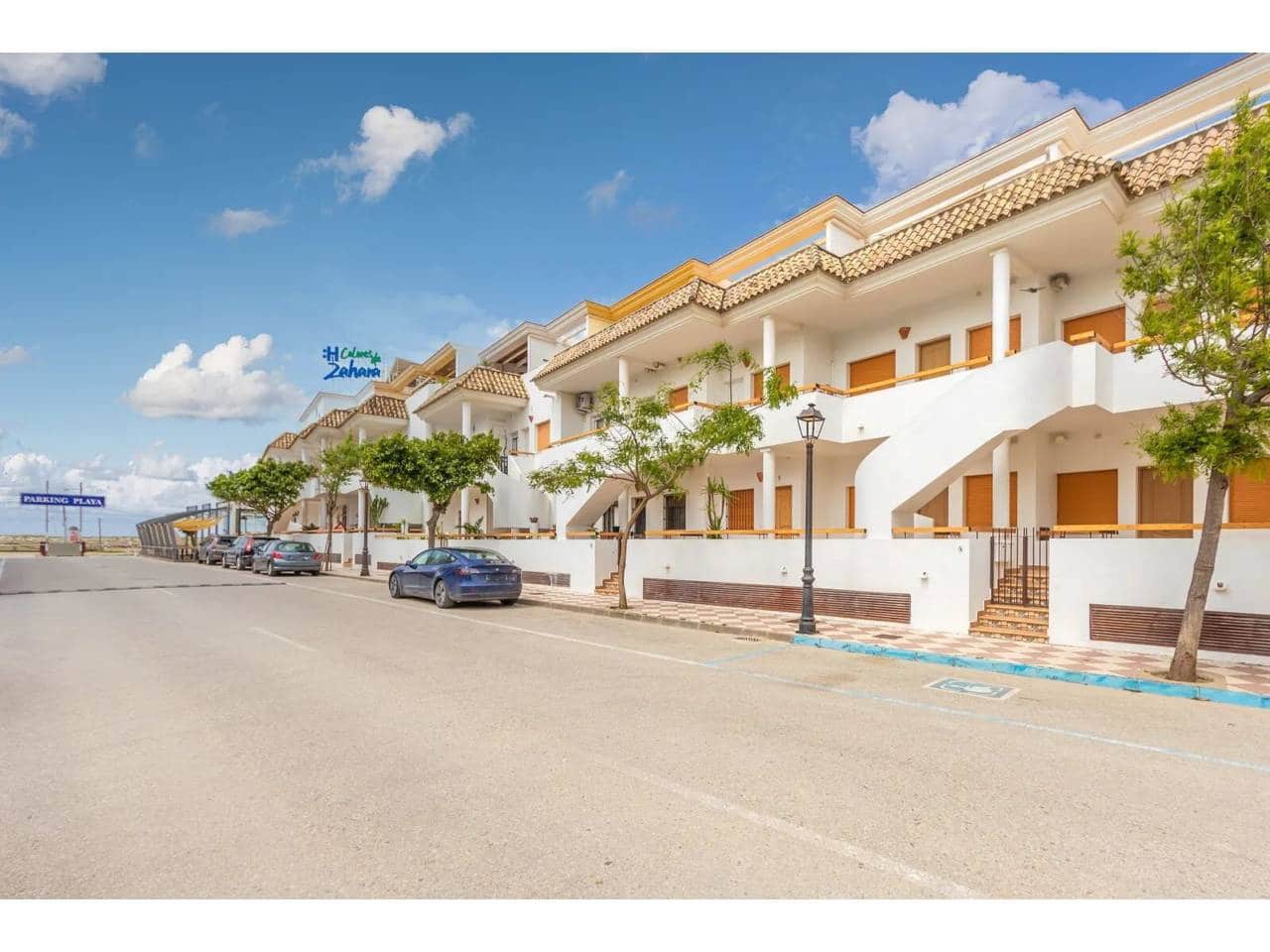 3 soveværelse Lejlighed til salg i Zahara de los Atunes med garage - € 550.000 (Ref: 9833167)