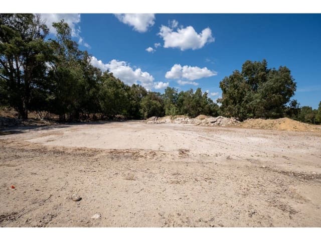 Grunde uden byggetilladelser til salg i La Línea de la Concepción - € 16.000.000 (Ref: 9833168)