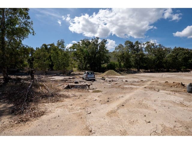Grunde uden byggetilladelser til salg i La Línea de la Concepción - € 16.000.000 (Ref: 9833168)