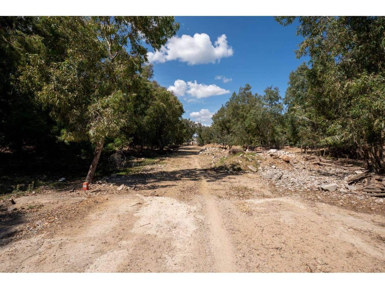 Undeveloped Land for sale in La Linea de la Concepcion - € 16,000,000 (Ref: 9833168)