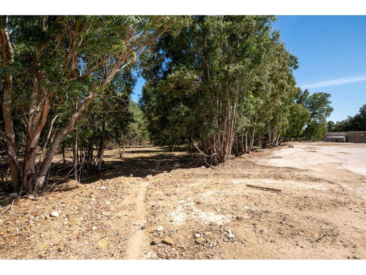 Undeveloped Land for sale in La Linea de la Concepcion - € 16,000,000 (Ref: 9833168)