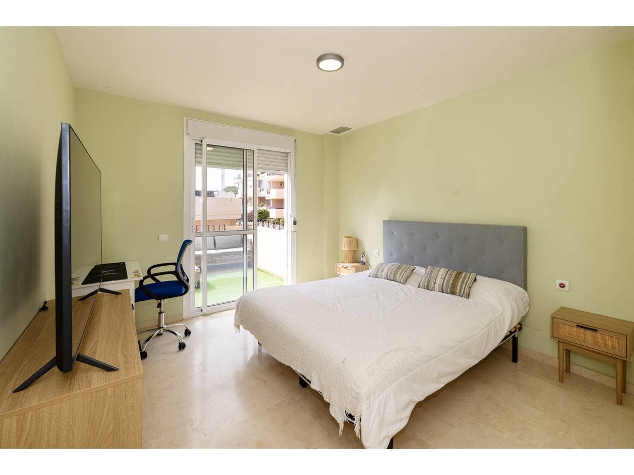 3 slaapkamer Appartement te koop in Manilva met zwembad garage - € 339.000 (Ref: 9835074)