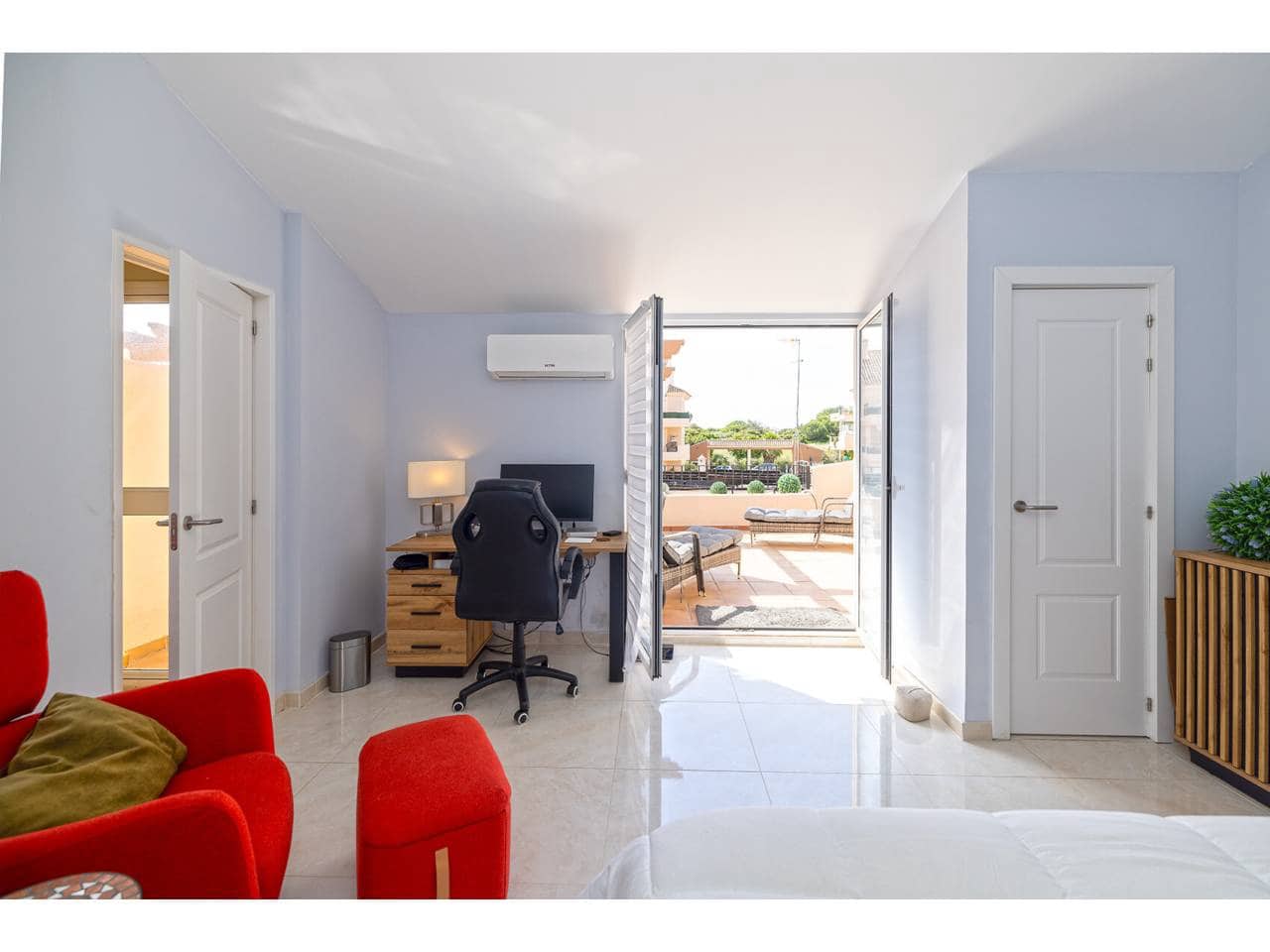 3 slaapkamer Appartement te koop in Manilva met zwembad garage - € 339.000 (Ref: 9835074)