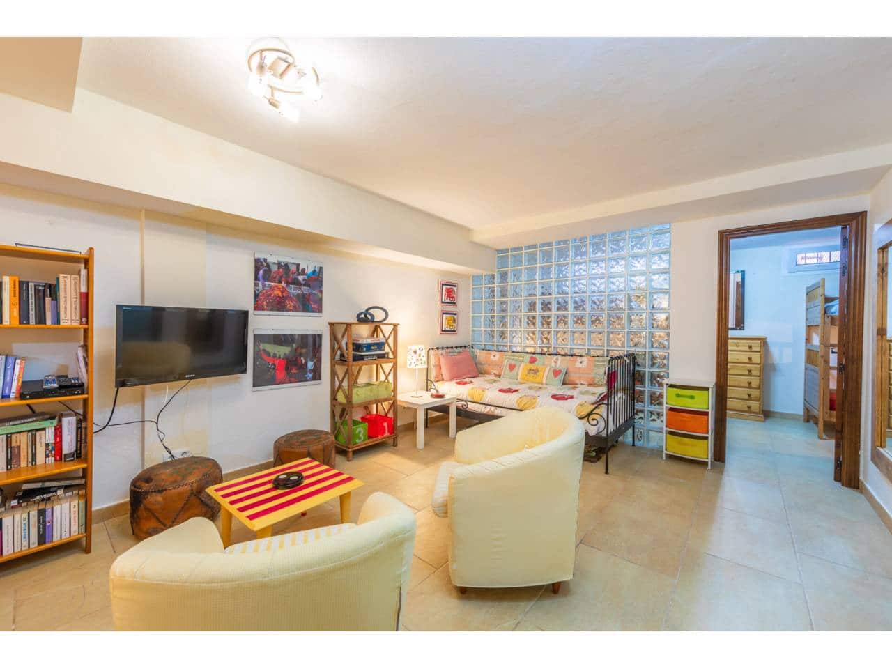 4 soverom Kjedet enebolig til salgs i Zahara de los Atunes med garasje - € 650 000 (Ref: 9848932)