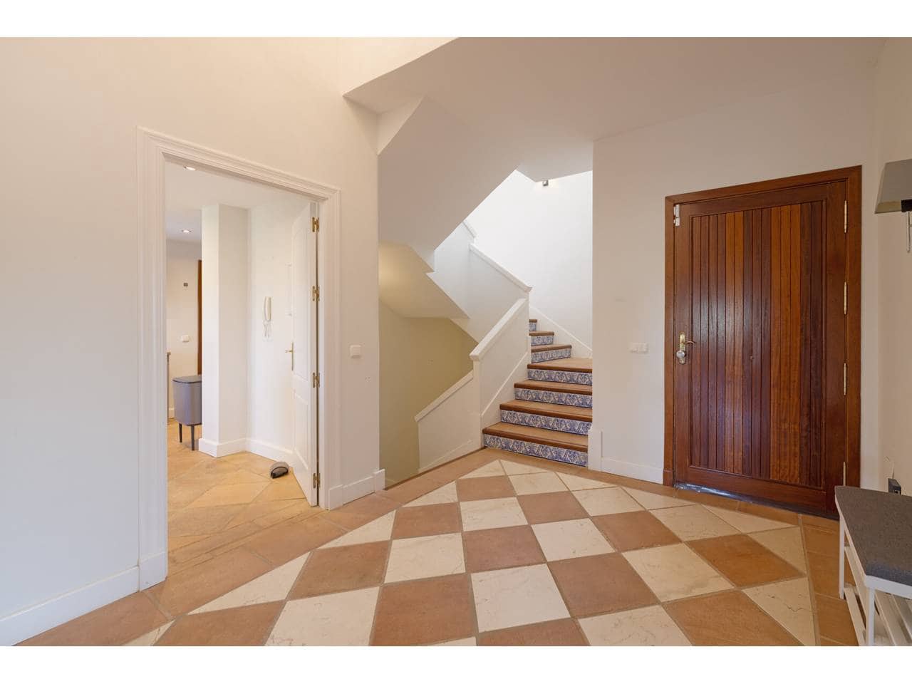 4 bedroom Villa for sale in Sotogrande with pool garage - € 1,698,000 (Ref: 9859020)