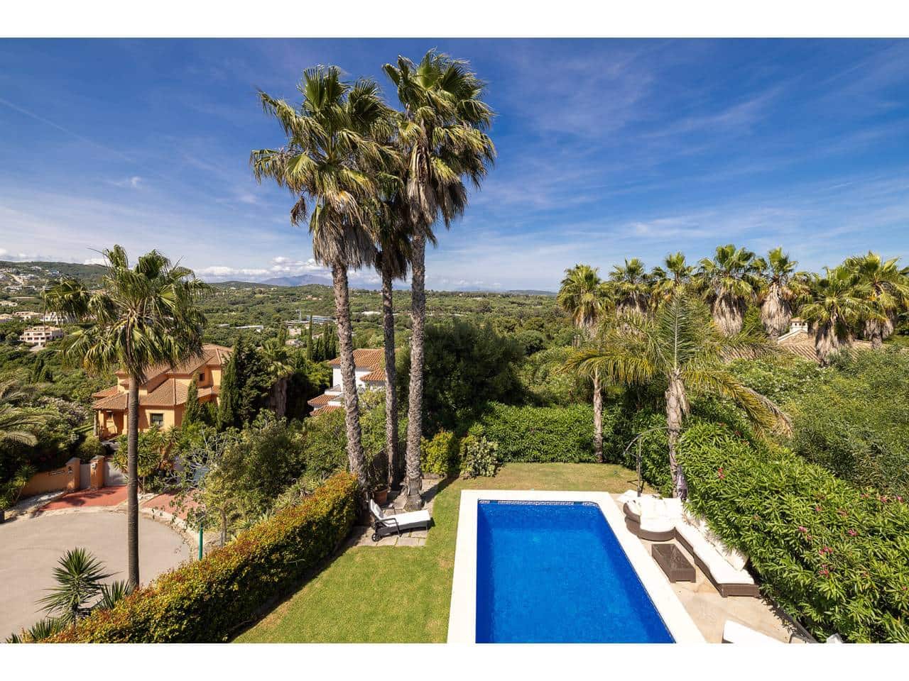 4 bedroom Villa for sale in Sotogrande with pool garage - € 1,698,000 (Ref: 9859020)