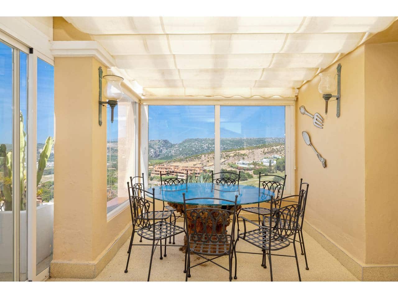 3 chambre Penthouse à vendre à Casares avec piscine garage - 590 000 € (Ref: 9863875)