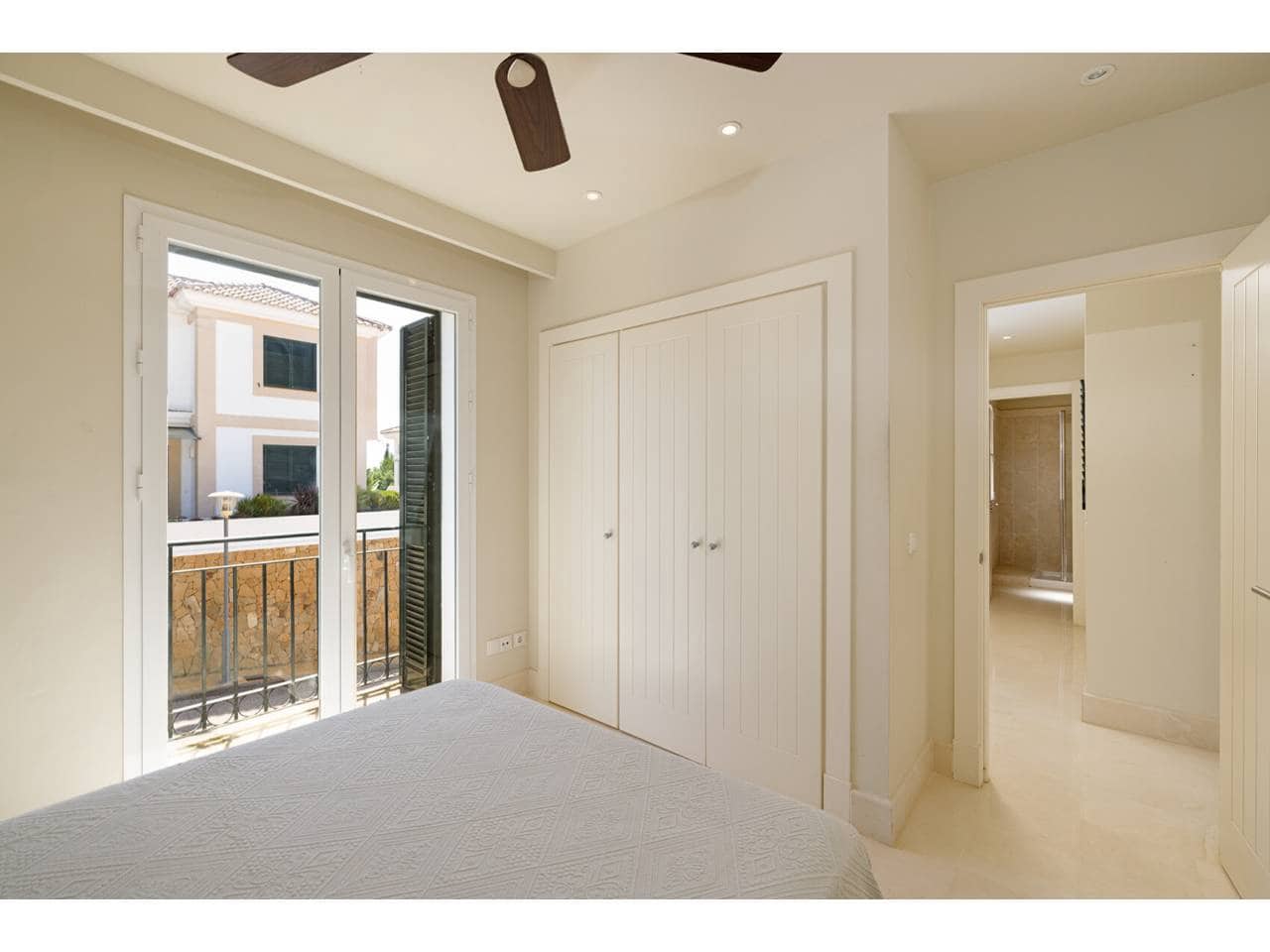 3 chambre Penthouse à vendre à Casares avec piscine garage - 590 000 € (Ref: 9863875)