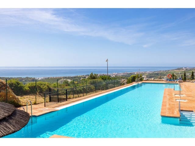 3 chambre Penthouse à vendre à Casares avec piscine garage - 590 000 € (Ref: 9863875)