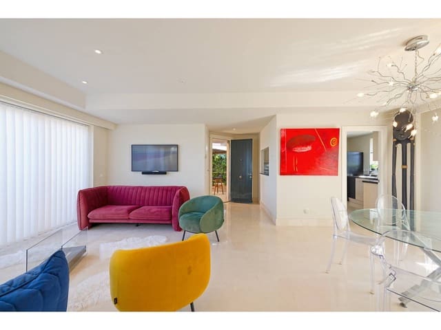 3 chambre Penthouse à vendre à Casares avec piscine garage - 590 000 € (Ref: 9863875)