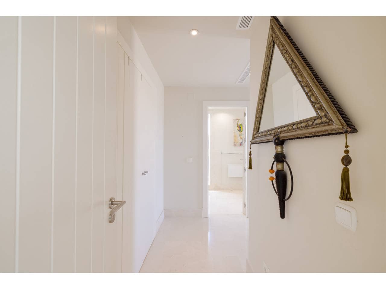 3 chambre Penthouse à vendre à Casares avec piscine garage - 590 000 € (Ref: 9863875)